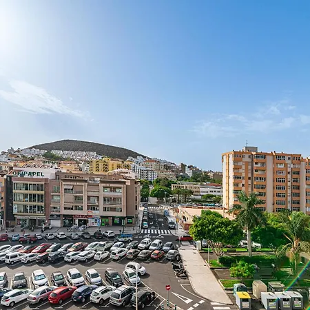 As De Casas - Valdes Center 3 - Cristianos Los Cristianos (Tenerife)