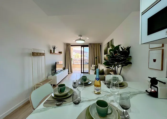 As De Casas - Valdes Center 3 - Los Cristianos